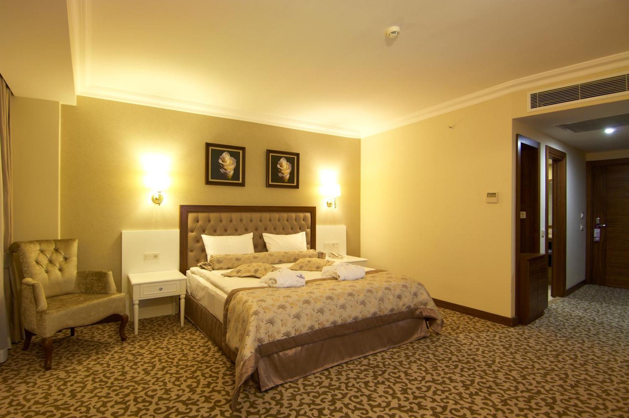 Safran Thermal Resort Sandıklı Exteriör bild